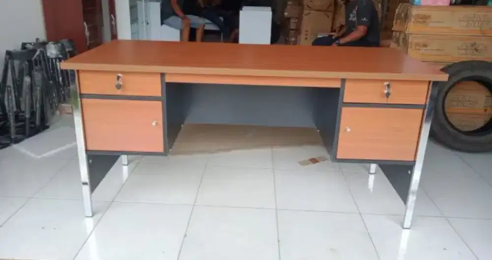 Meja Kantor / Meja Kerja / Meja Tulis / Meja Usaha 1 Biro 72