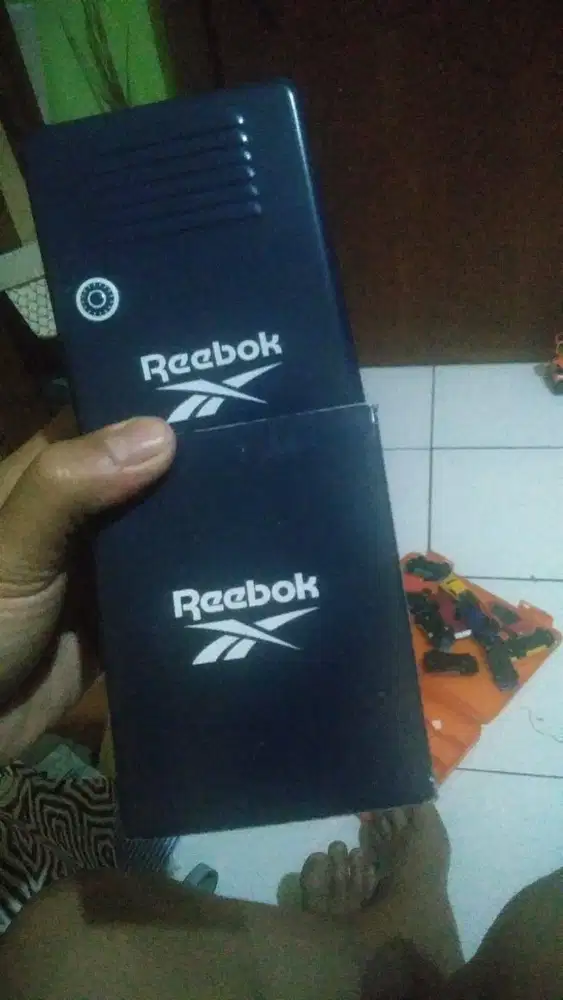 Jam tangan hotsell reebok original