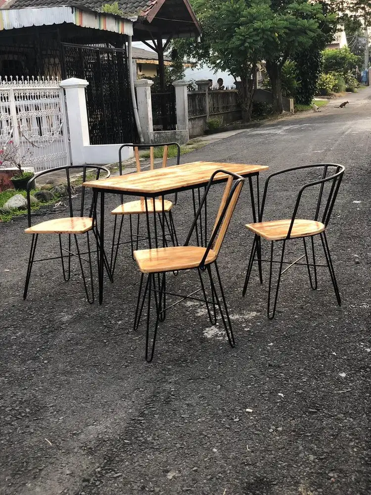 kursi cafe dan meja