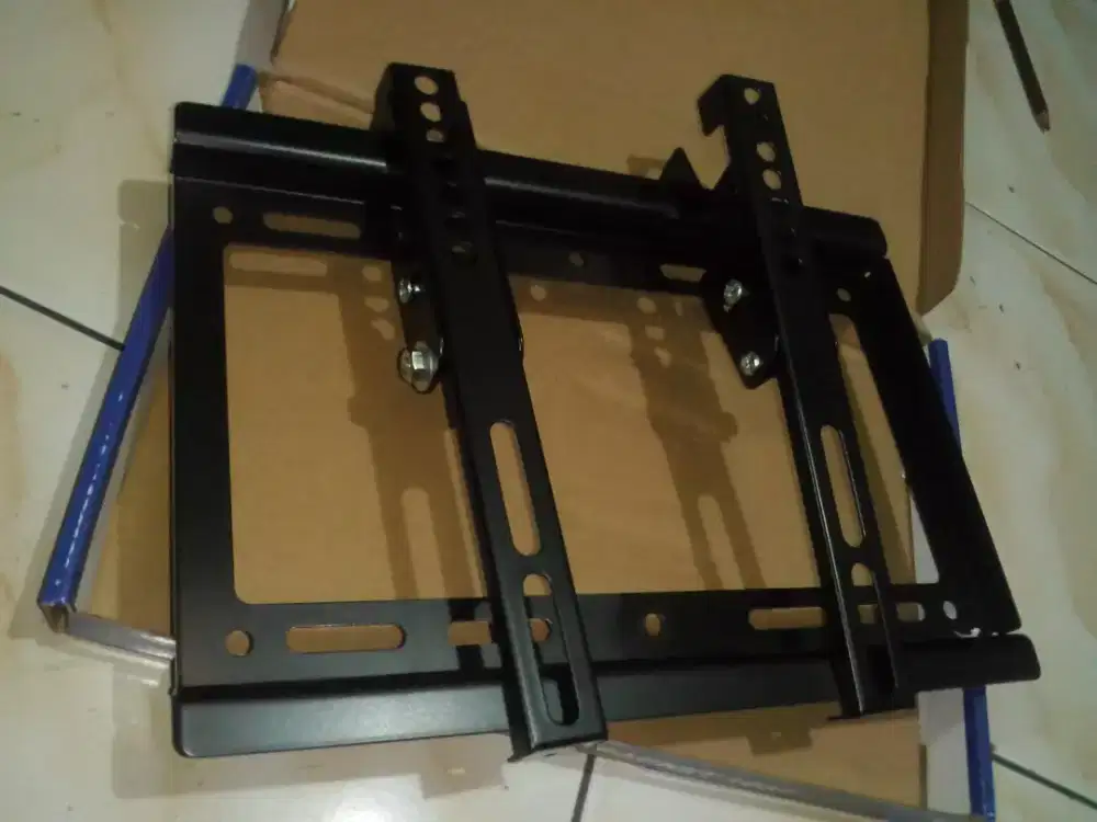 Bracket tv 17-32inci