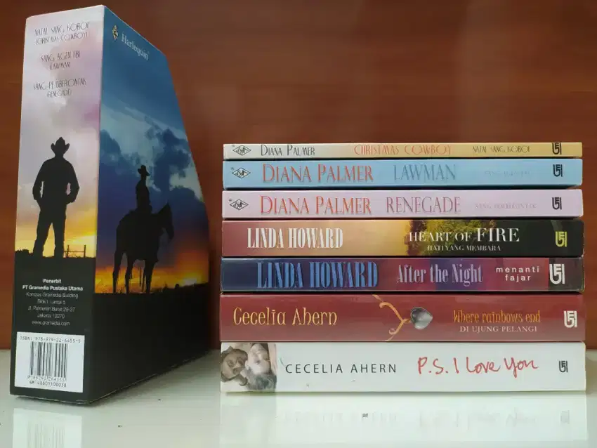 Paket 3 Novel Asing Best Seller (Bhs Indo)