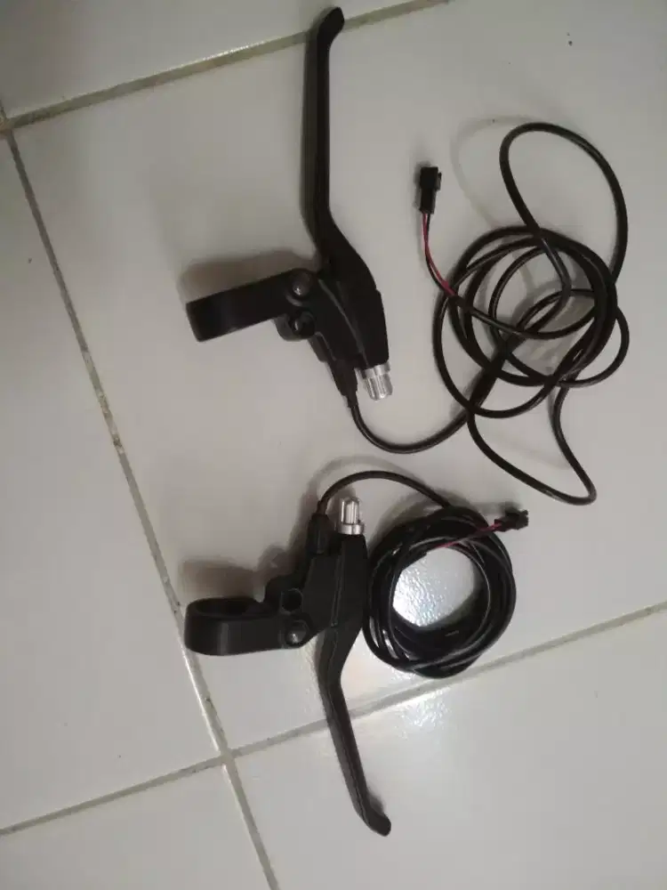 Handle rem sepeda listrik
