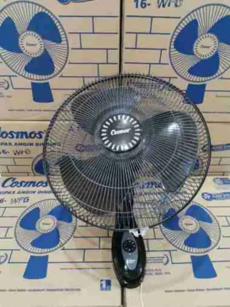 Kipas Angin Dinding Cosmos 16 inch Wall Fan 16WFG Hitam