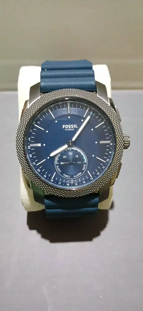 Jam hot sale hybrid fossil