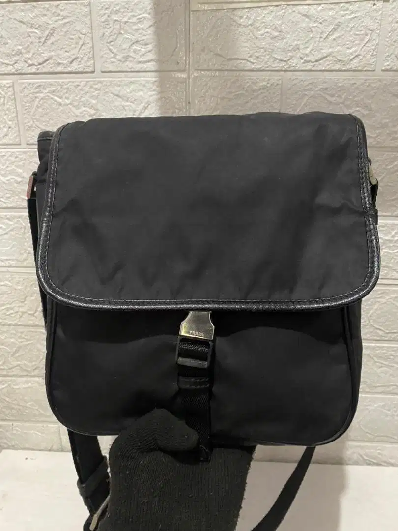 Slingbag pria prada tessuto black nylon original