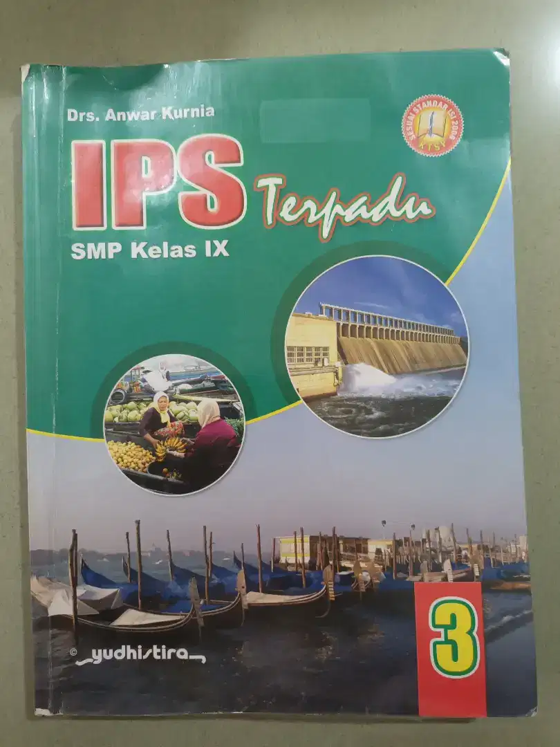 Buku buku sekolah SMP 3