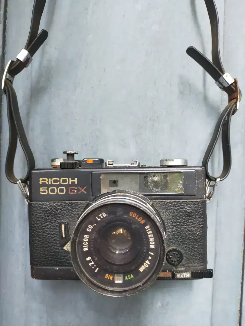 Camera Jadul Ricoh 500 GX for Vintage Decor