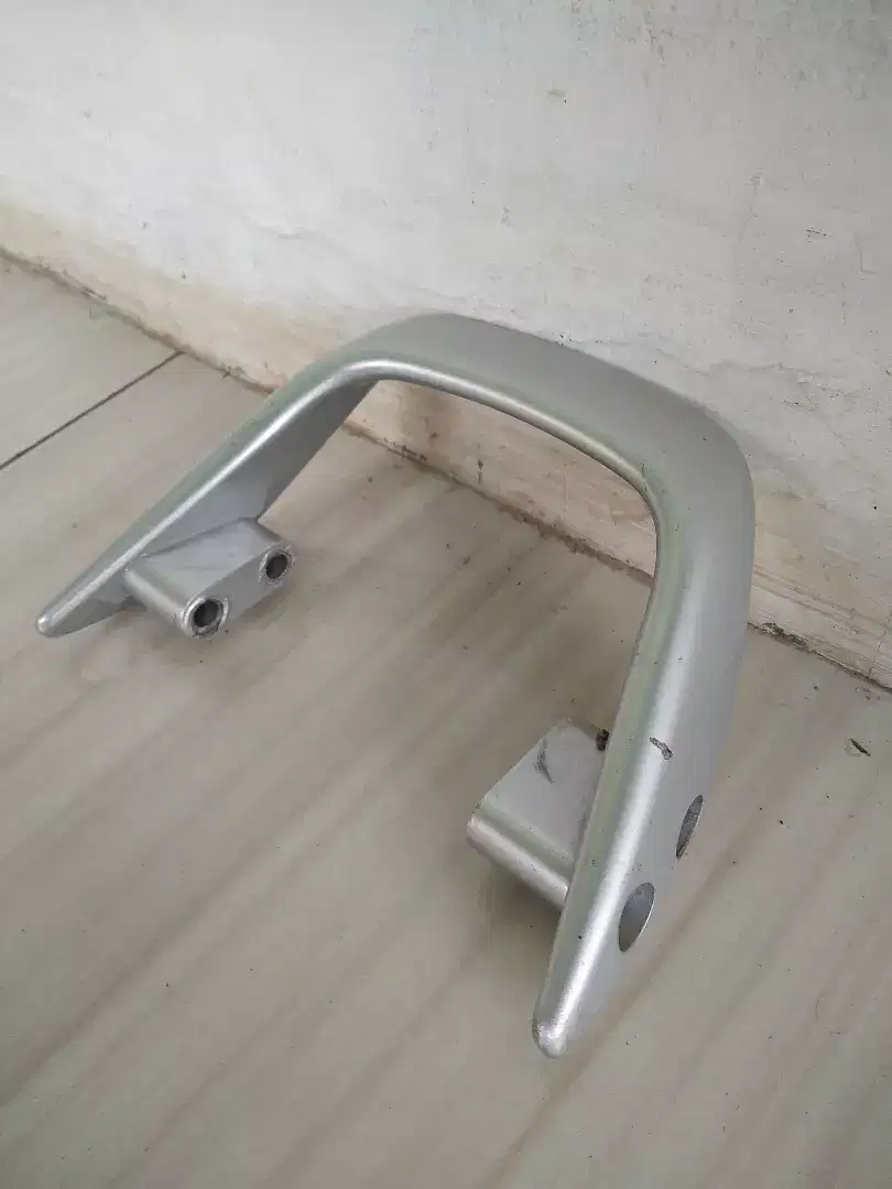 Behel mega pro pertama