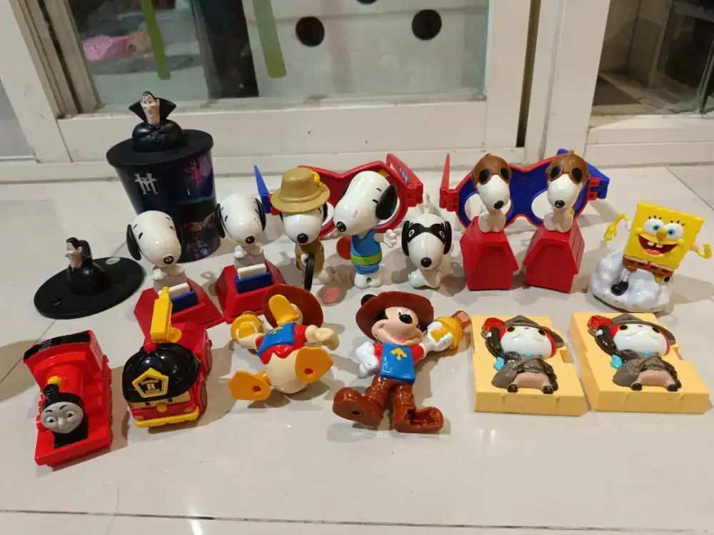 Mainan koleksi simpanan 1