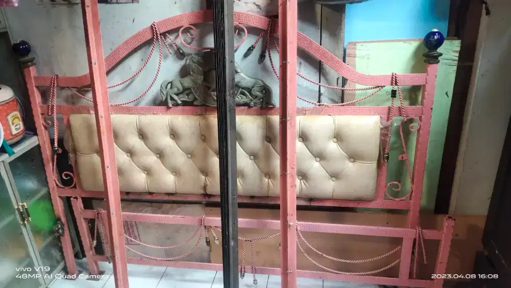 Kasur/Ranjang Besi Full Tempa Kuda