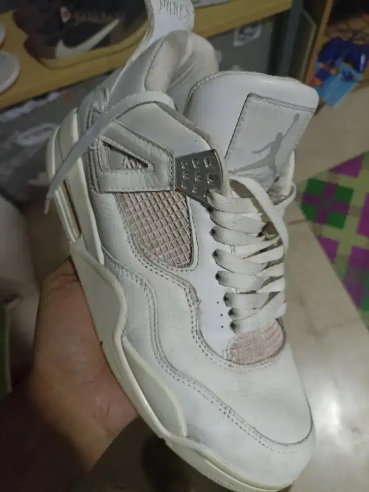 Nike Air Jordan Retro 4