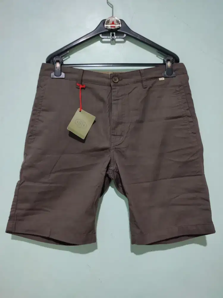 SALE Celana Chino Eiger Bedrock Olive Original