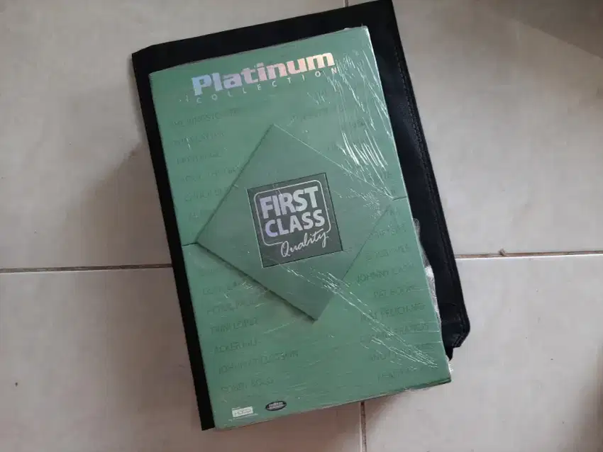 CD PLATINUM COLLECTION 1st Class Quality