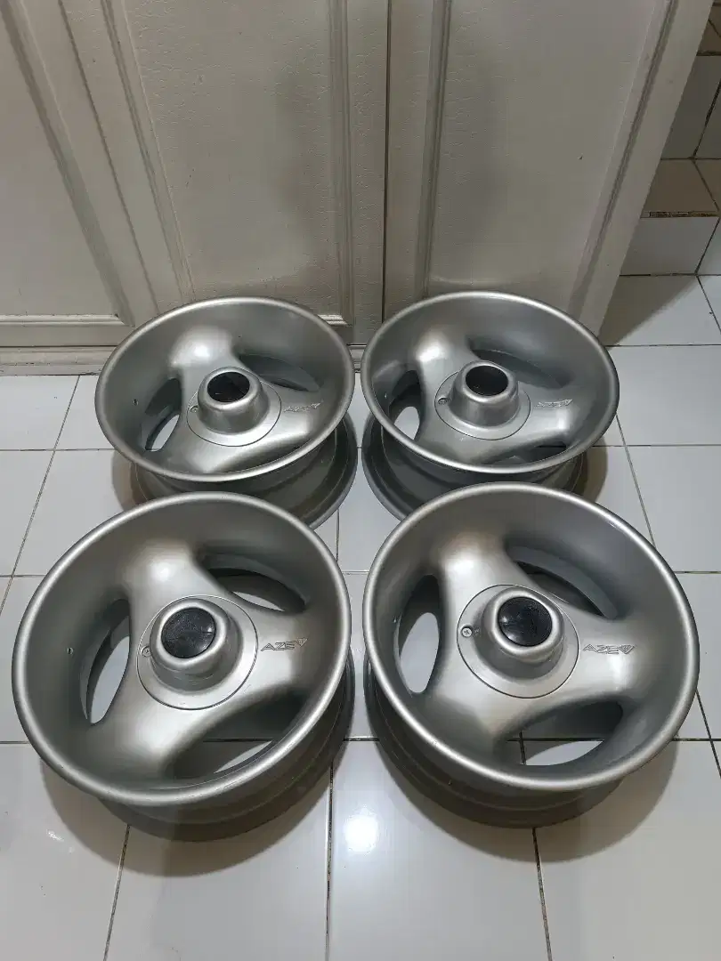 Velg AZEV R17 Pcd 5x130 Mercy G Class VW ORI Germany NOS simpanan