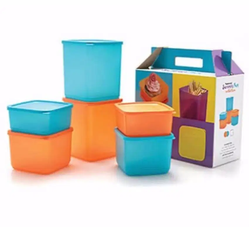 Tupperware set fun