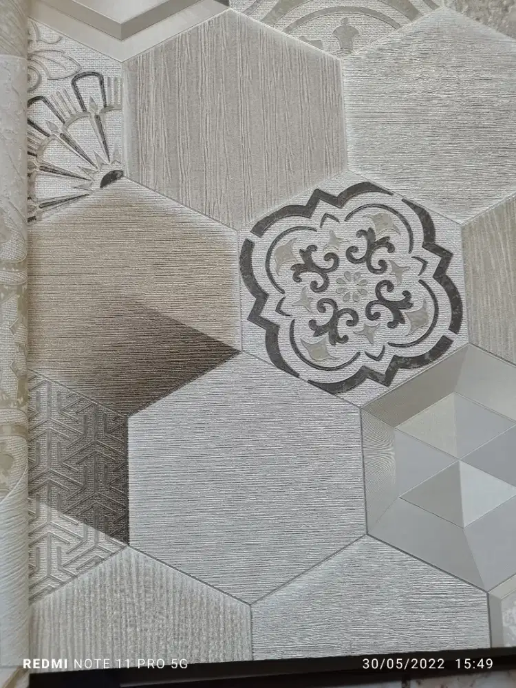 Mau dekorasi kamar dgn wallpaper aja banyak pilihan & sticker sanblas