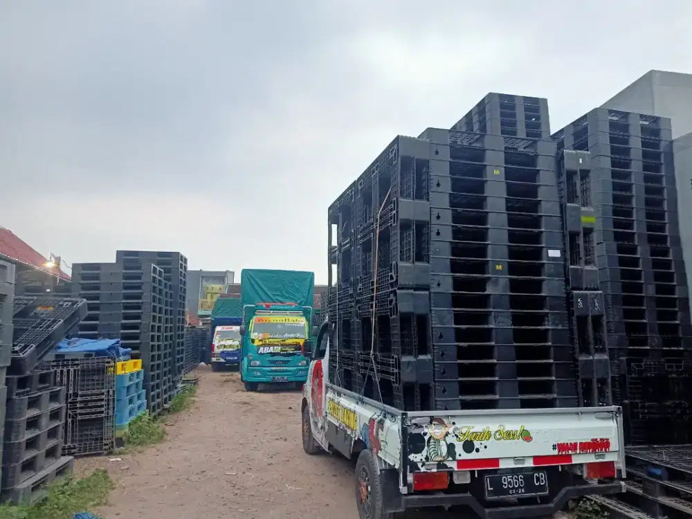 Palet plastik bekas kondisi bagus murah