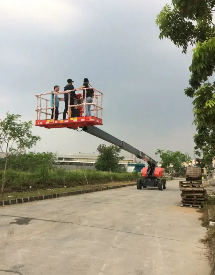 Jual Telescopic Boom Lift 26 Meter Kapasitas 250-480 Kg GTBZ 26