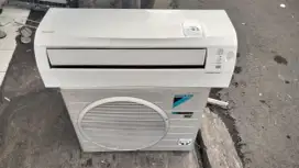 AC DAIKIN SECOND 1.5 pk inverter 100% Gress original Garansi 3 bulan