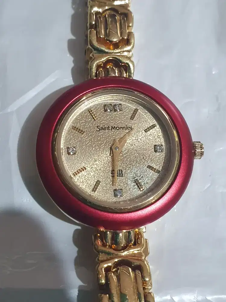 Jam tangan wanita