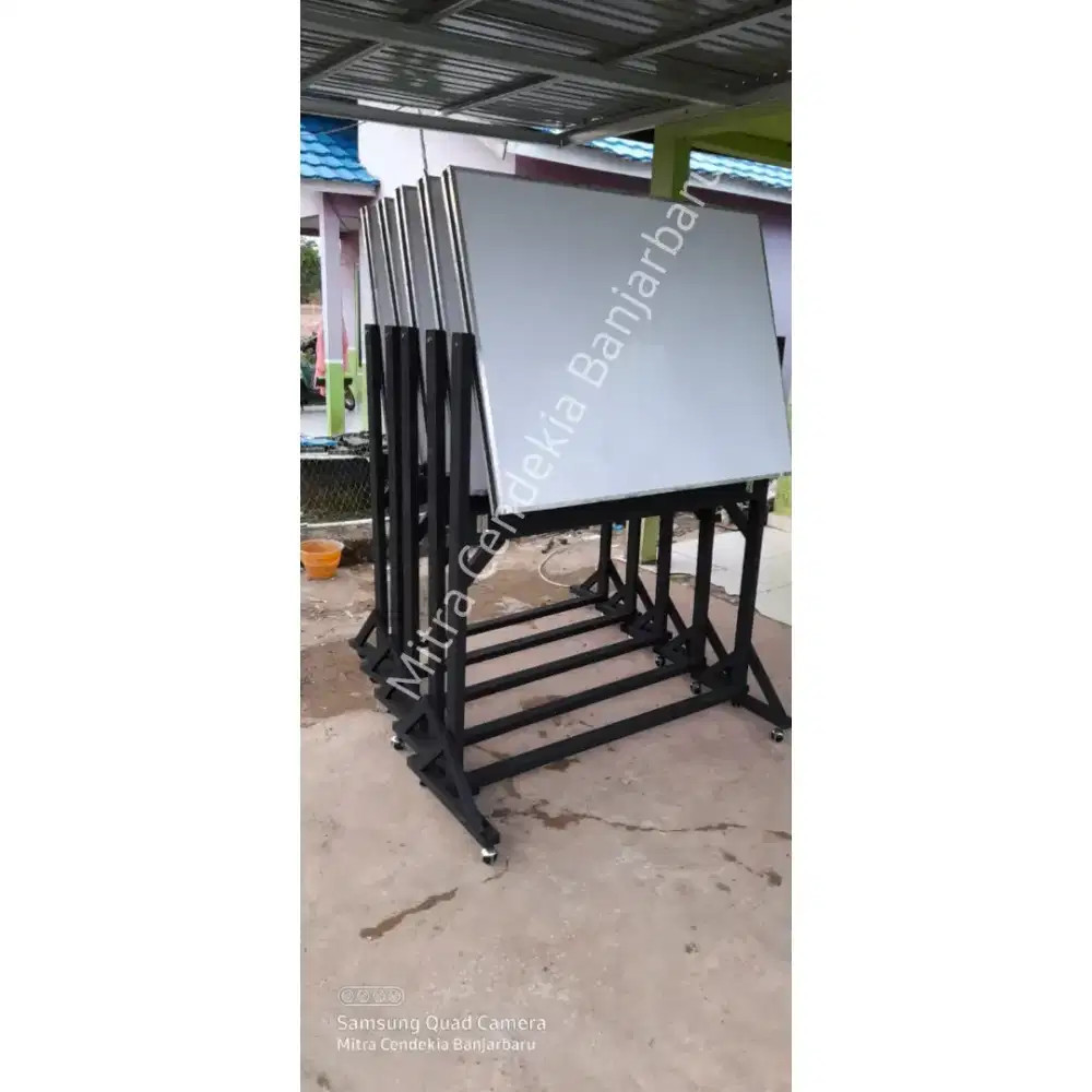 Papan tulis rolling double face