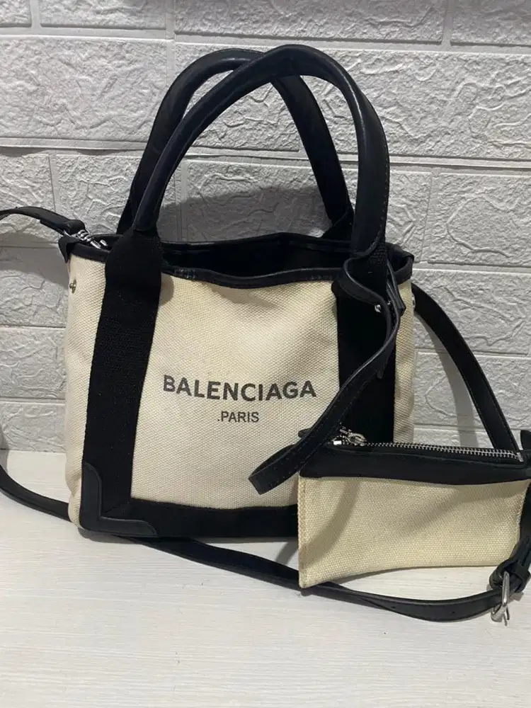 Harga best sale beg balenciaga