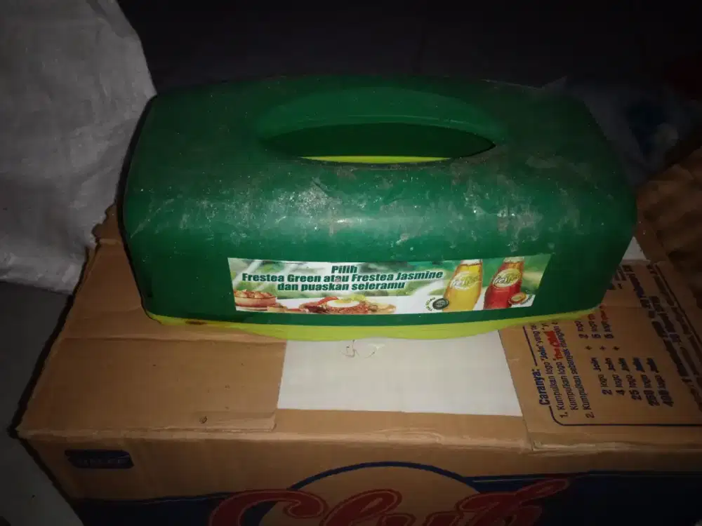 Kotak tisu lipat edition