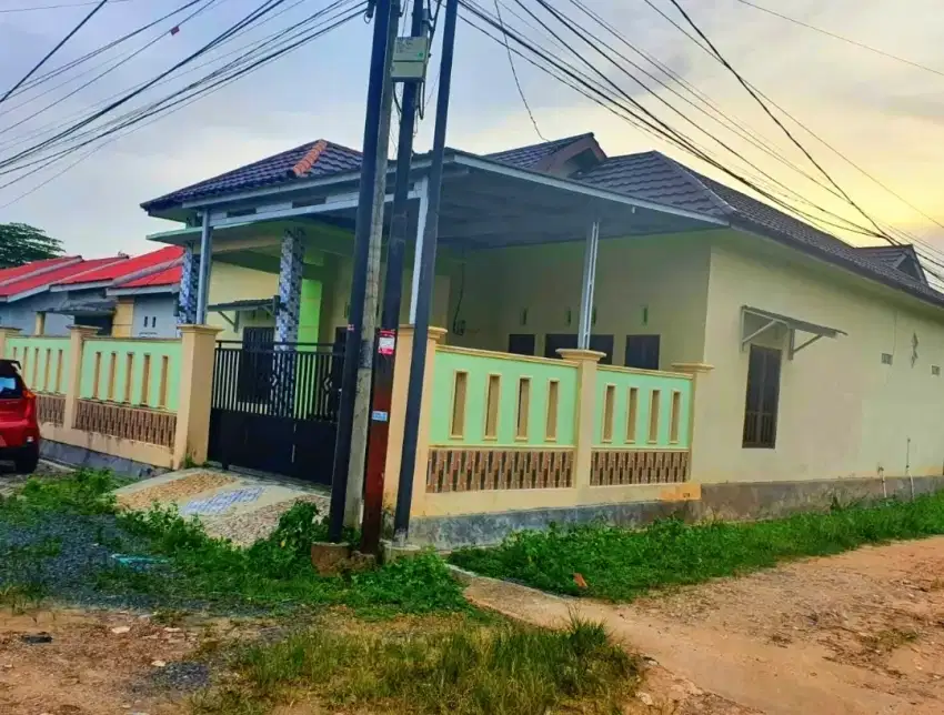 (NEGO) Rmh Tipe Hook (Jl.Abadi III Komp.Taman Palm Megatama No.172)