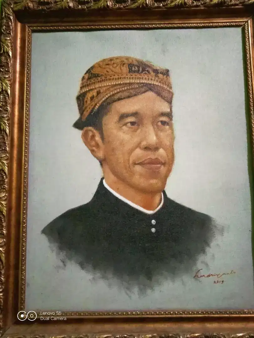 lukisan antik realis pak jokowi