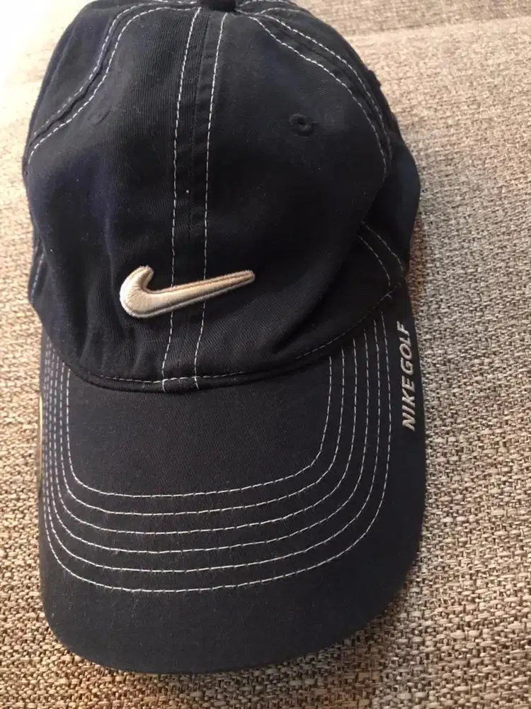 Topi golf hot sale nike