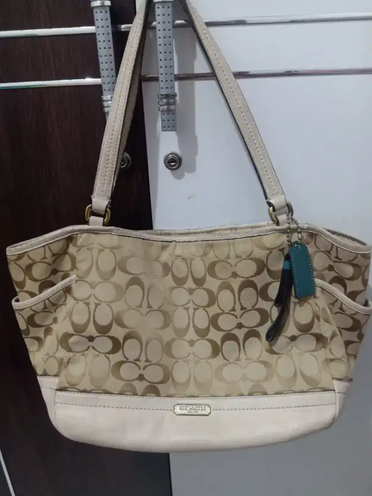 Hand bag coach ada noseri nya