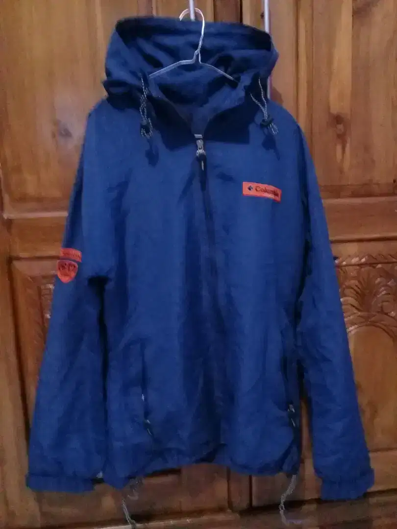 jaket merek columbia ori rp 100k