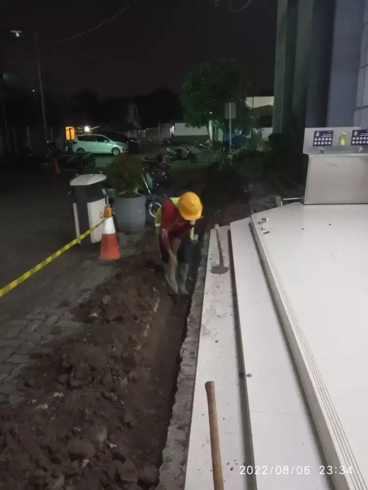 Tukang gali dan tukang serabutan