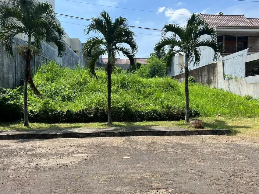 Tanah Kavling Bonus Bangunan Kecil Di Cluster Exclusive Taman Yasmin