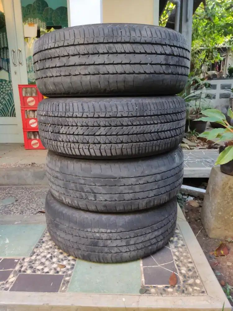 Ban copotan Bridgestone Dueler H/T 255 60 R18 second (harga 1 ban