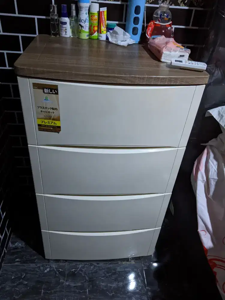 DIJUAL Lemari Pakaian Olymplast