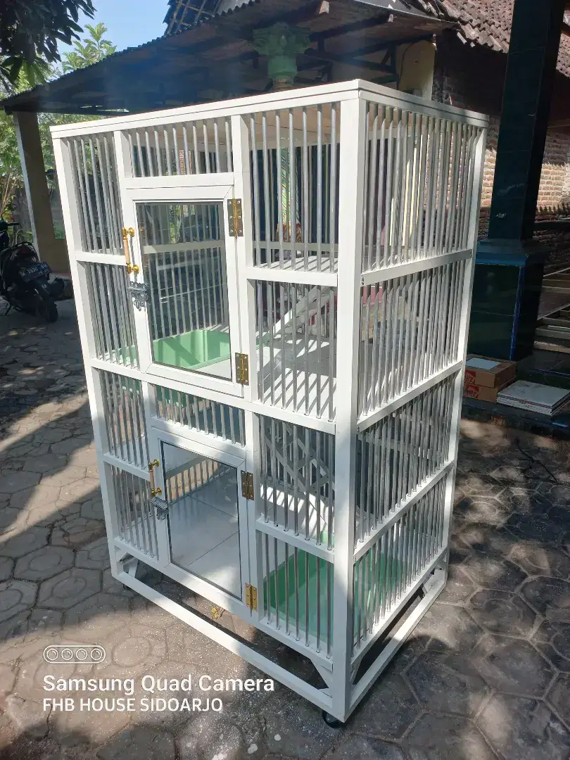 Kandang kucing aluminium