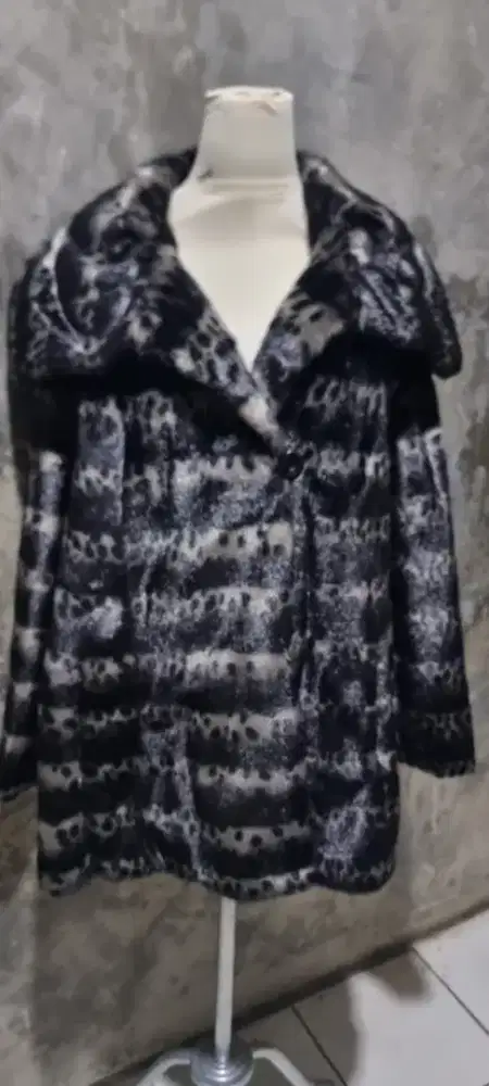 Winter coat bulu tebal