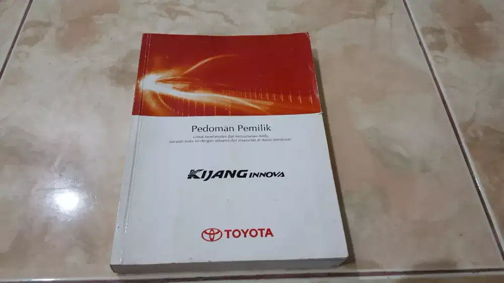 Buku manual pedoman kendaraan Toyota Grand Innova