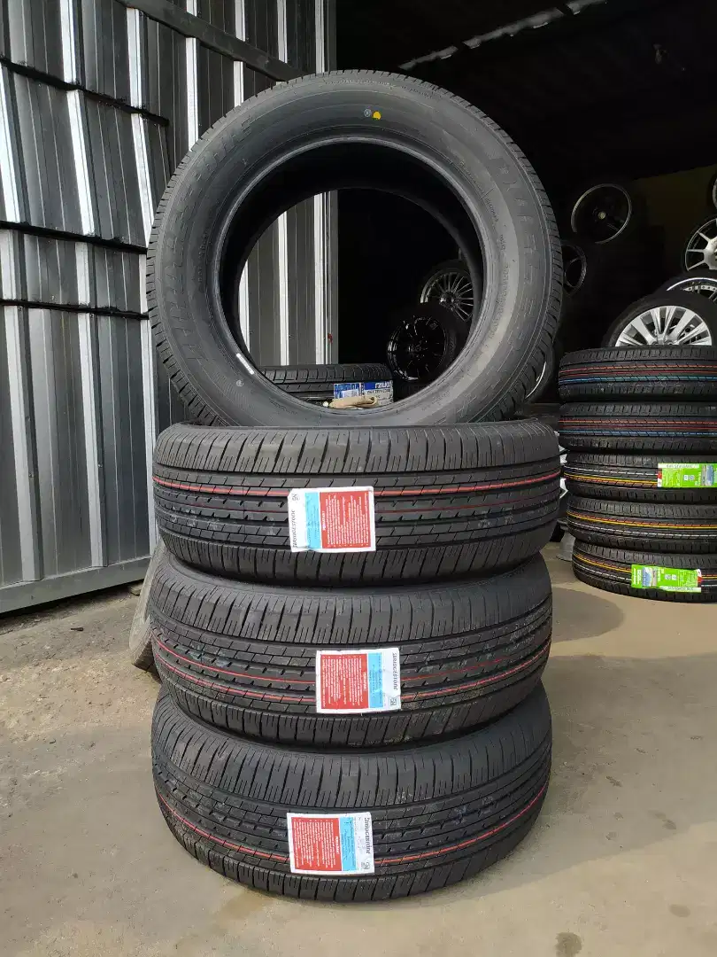 Ban crv turbo bridgestone dueller33. 235 60 18