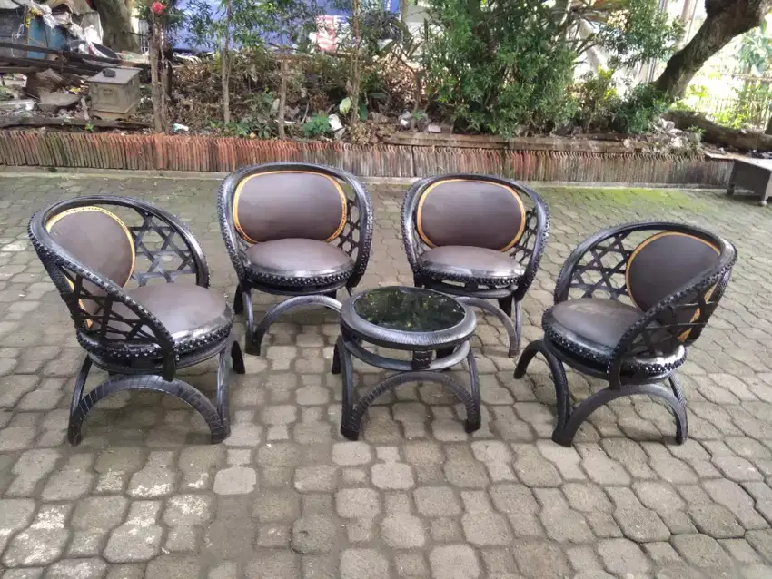 Kursi lenongan dari ban