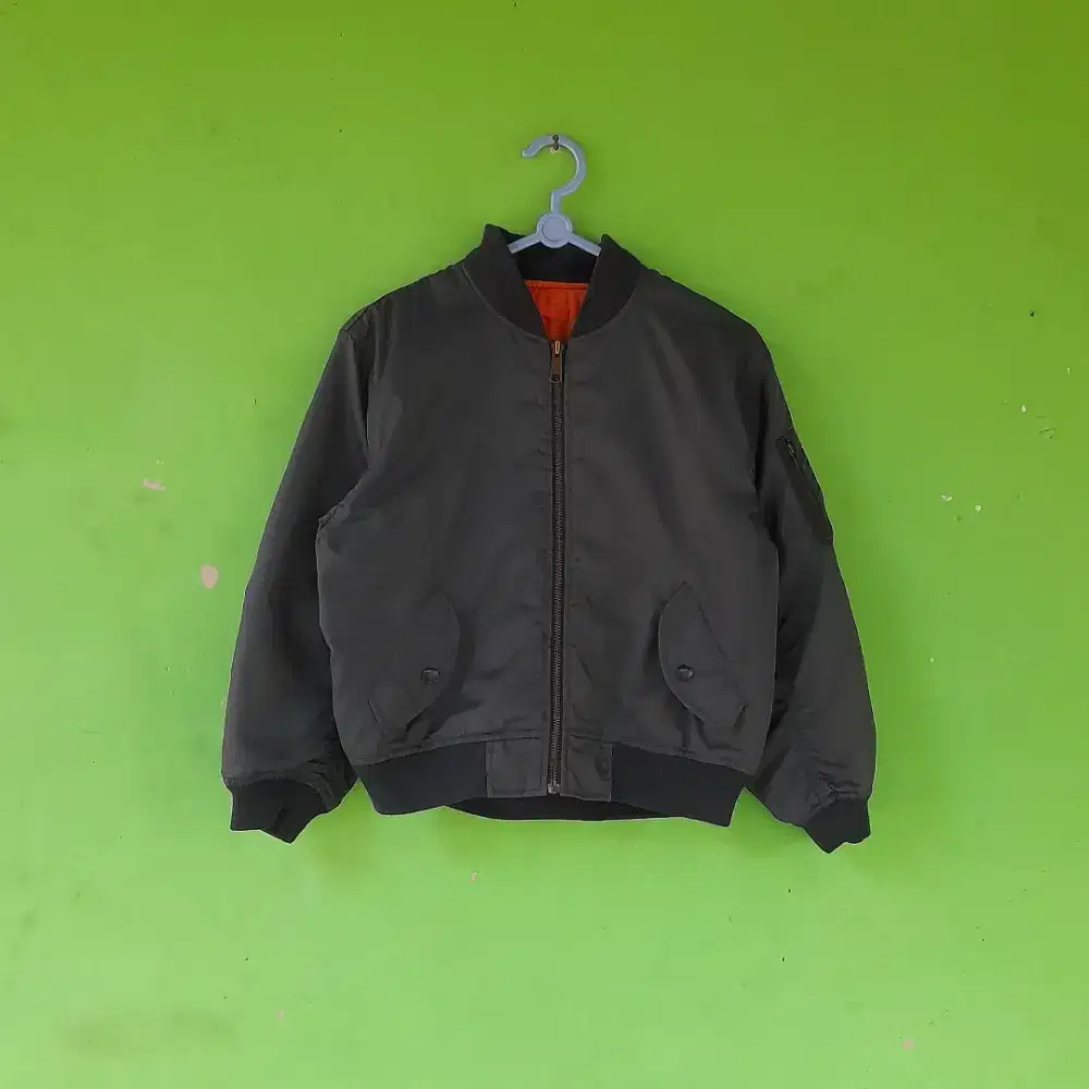 Jaket cheap bomber uniqlo