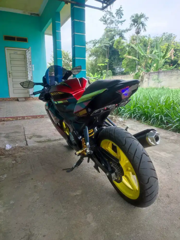 Vixion Lighting 2014 Custom Body