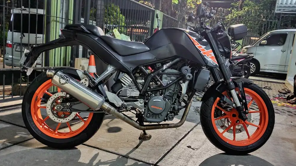 KTM Duke 200 2019 second like new - Motor Bekas - 913750326