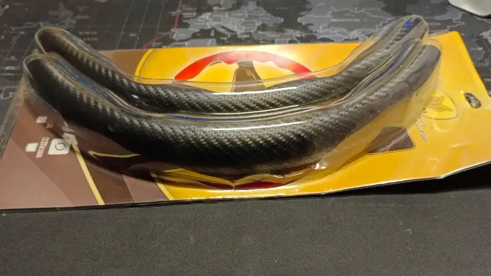 Cover setir mobil motif carbon fiber / fibre