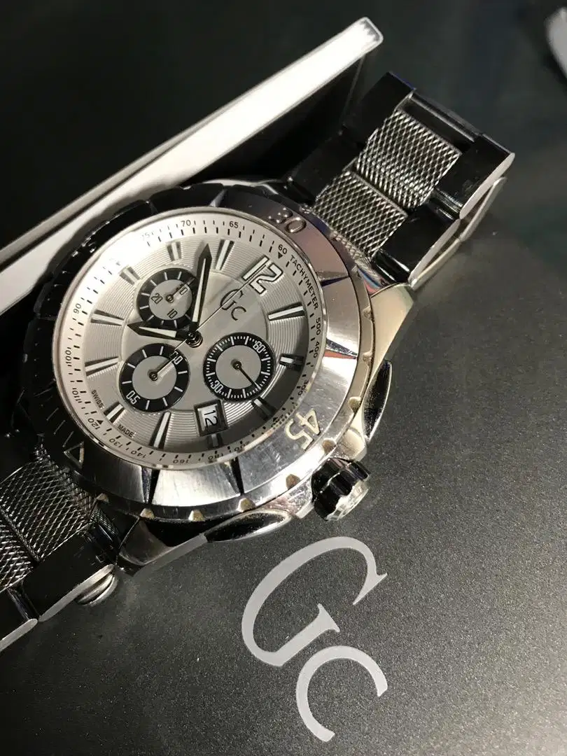 Jam Guess Collection Pria