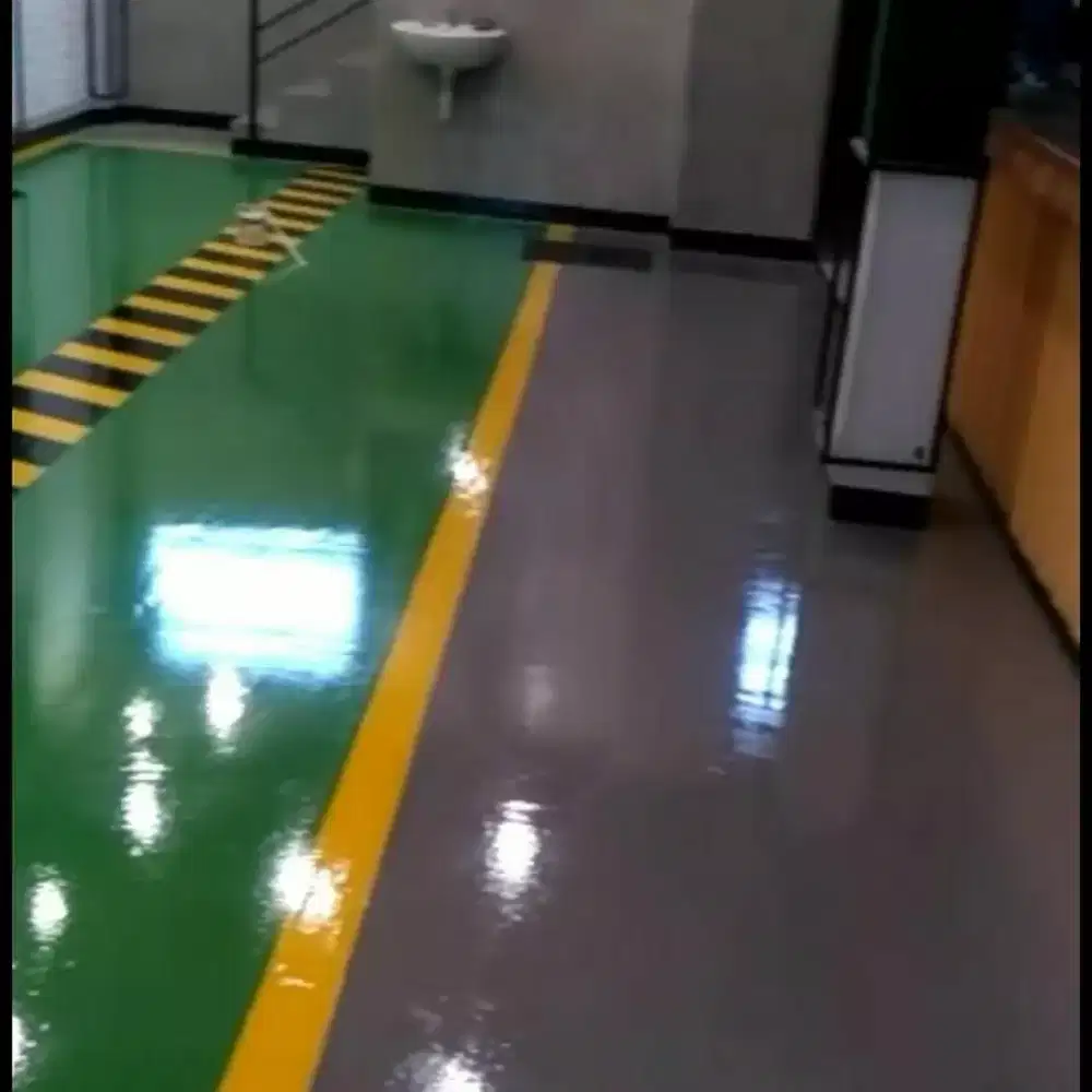 Police Line Lantai Epoxy