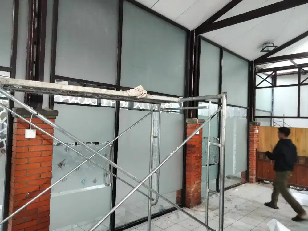 pasang sticker sunblast dan kaca film