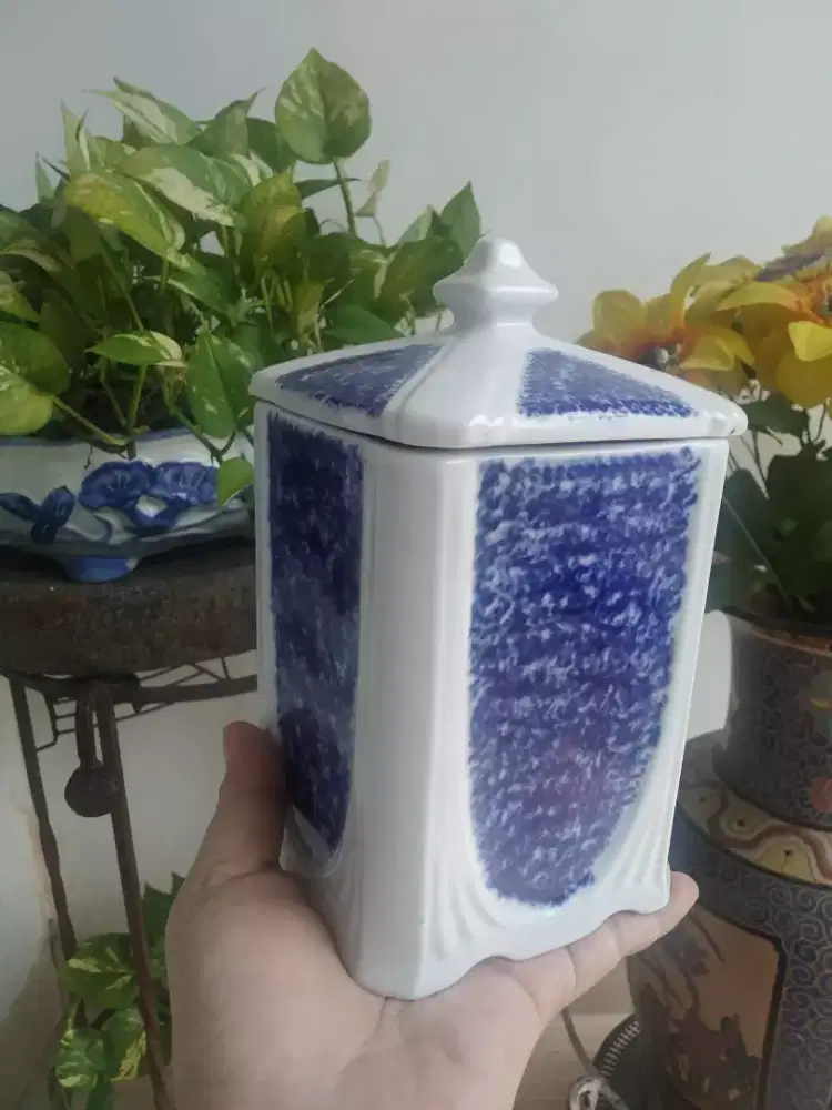 Toples keramik lawas