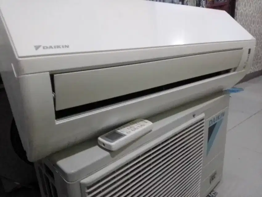 Ready Dijual AC Daikin 1/2Pk-1pkPk Hemat Listrik Cepat Dingin Sempurna